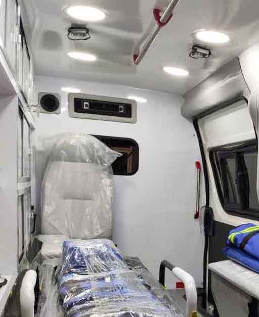 Chaselong de ambulancia tipo I Redimedic