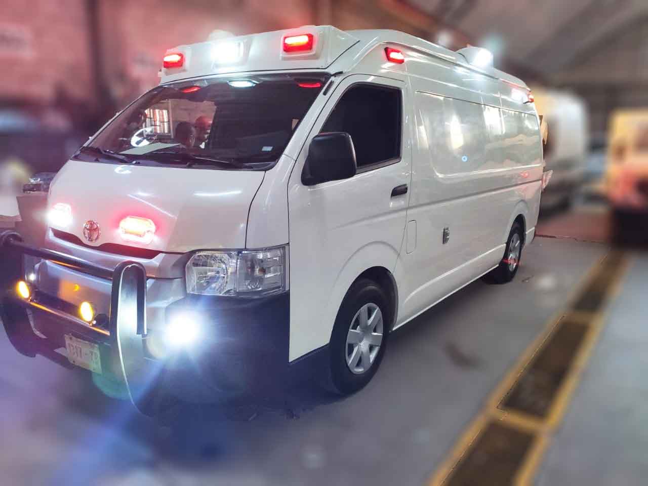 Chaselong de ambulancia tipo I Redimedic